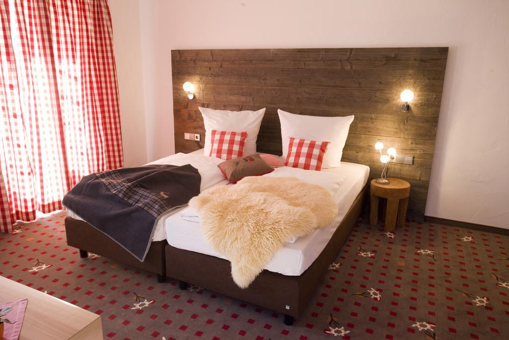 Alpin Lifestyle Hotel Loewen & Strauss Оберстдорф Экстерьер фото